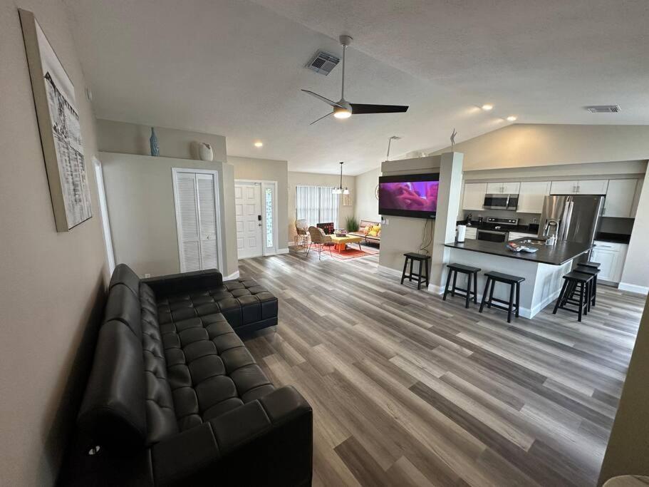 Manatee Oasis Weeki Wachee Family Fun Pool Home สปริงฮิลล์ ภายนอก รูปภาพ