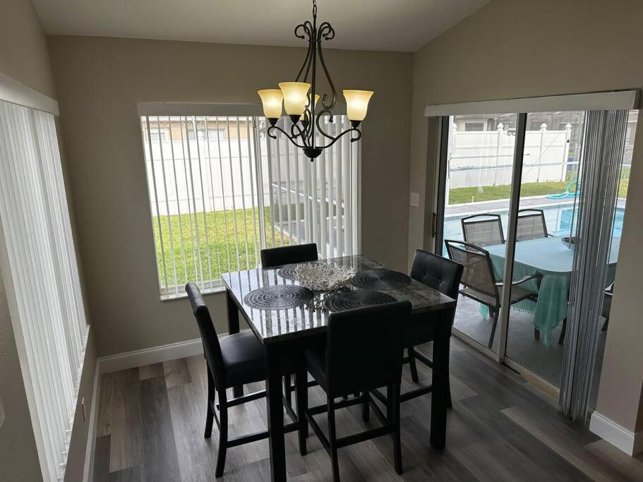 Manatee Oasis Weeki Wachee Family Fun Pool Home สปริงฮิลล์ ภายนอก รูปภาพ
